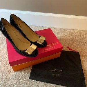 Kate Spade “Karolina” patent leather pumps